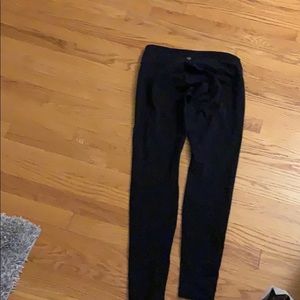 Black wonder under leggings